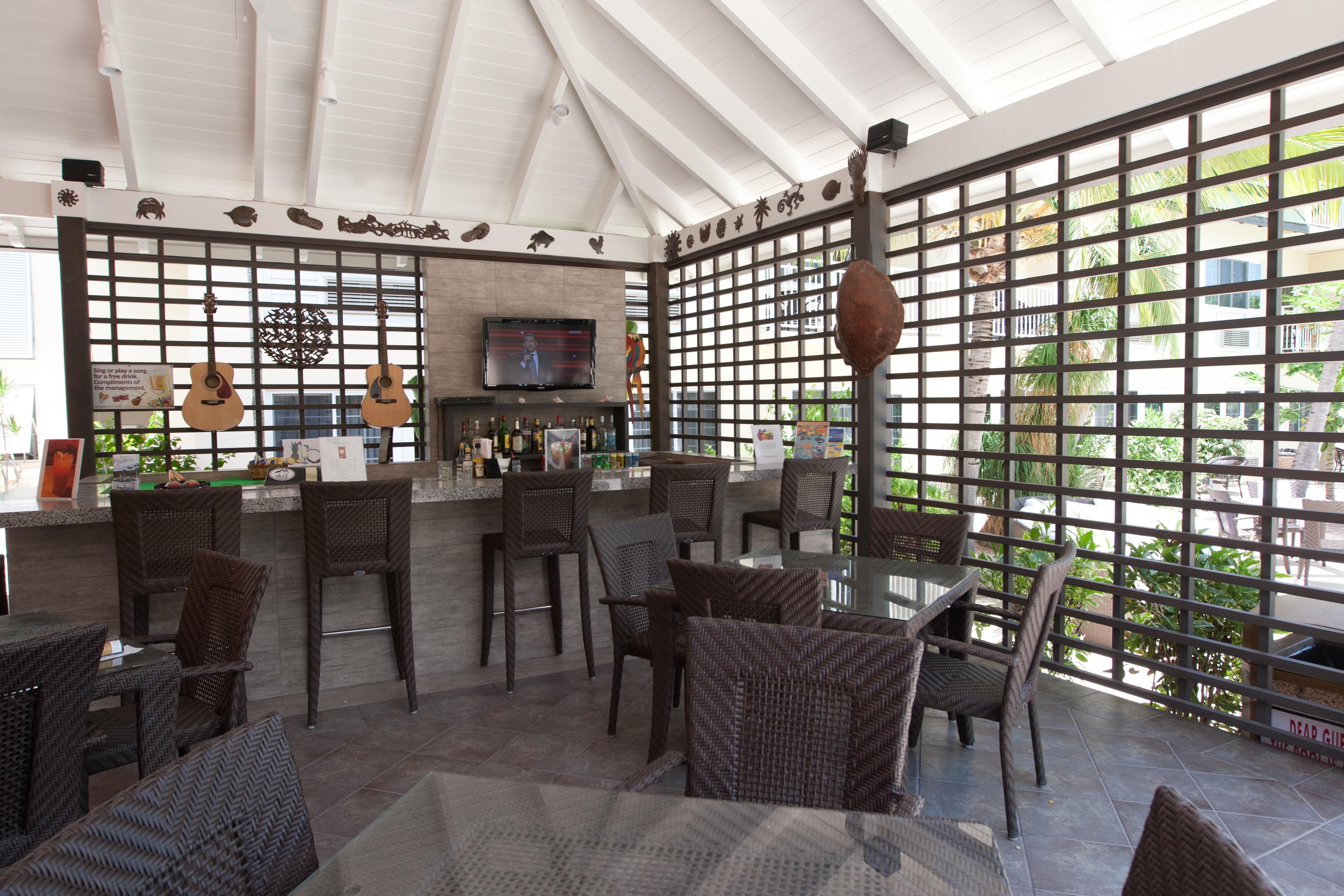Ports Of Call Resort Грейс-Бэй Ресторан фото
