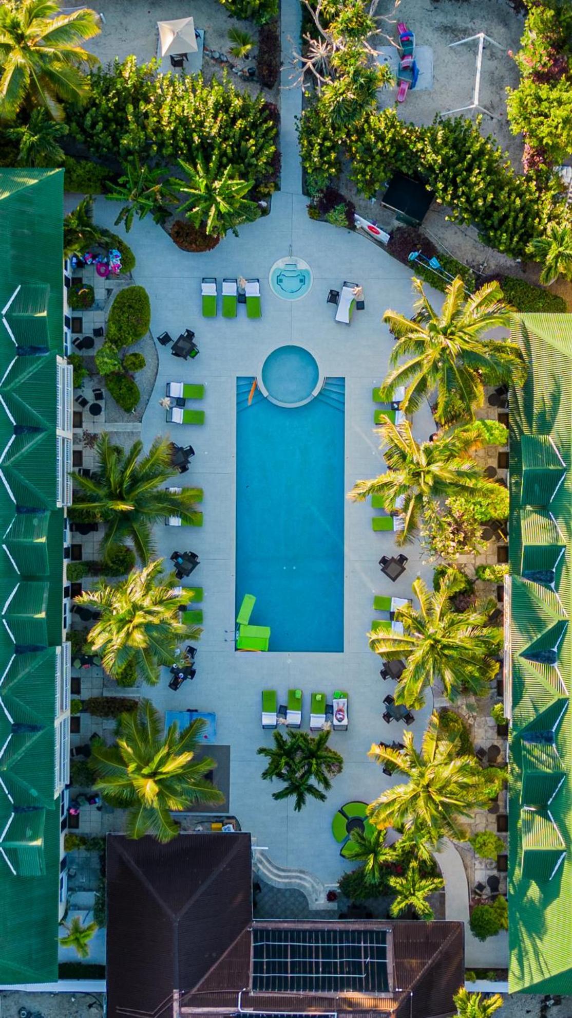 Ports Of Call Resort Грейс-Бэй Экстерьер фото